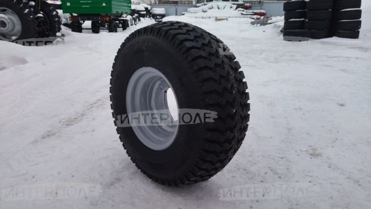Колесо в сборе (Шина 16,5/70 -18 IMP100 (КФ-97) 14НС /149А6/ (с камерой) ARMOUR и Диск колеса СХТ 13х18 (8 отв) /13х18-00.00.010/ БЗТДиА)