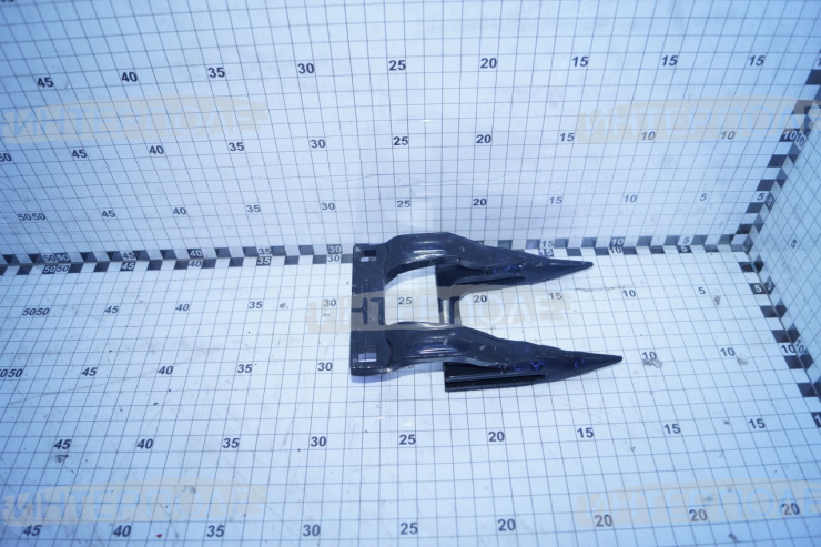 Палец двойной 12мм. открытый, устанавливается на стыке ножей,черный, жатки Honey Bee, КВТ 9-18, Шумахер