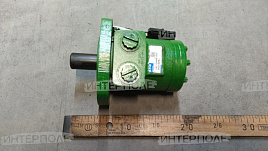 Мотор гидравлический (левый) John Deere (630D.635D)