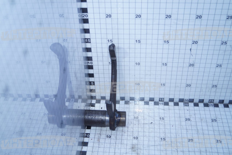 Вилка переключения 3 и 4 -ой передачи ДТ-75