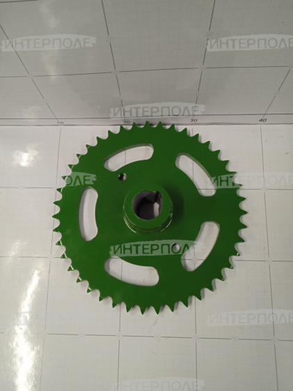 Звездочка (z=43) ведущая John Deere (660/670/680/690/760/770/780/785/790)