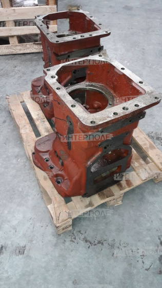 Корпус сцепления МТЗ-80/82 (усиленный, под реверс и повыш./пониж. редуктор) ОАО "МТЗ"