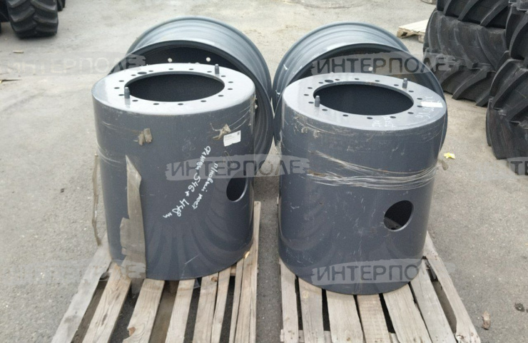 Комплект для сдваивания колес (-744) DW23х38 на жесткой проставке (под шину 710/70 R38) (с дисками 2 шт) (под мост диаметр. 546мм)