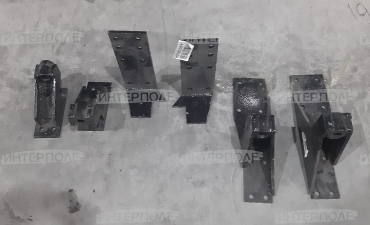 Кронштейн двигателя (4+2шт) К-700 под 340л.с