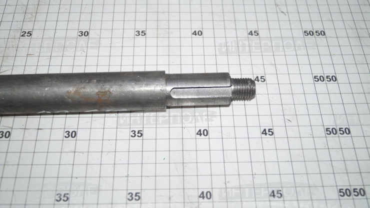 Вал редуктора привода питателей зернометателя (ЗМ-60, ЗПС-100)