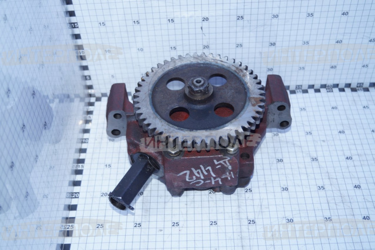 Насос масляный (z=47,1клапан) Д-442