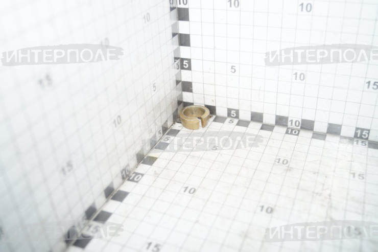 Втулка разжимная шпильки полуоси КАМАЗ