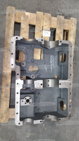 Картер КПП, верхняя половина (голая) К-700, К-701