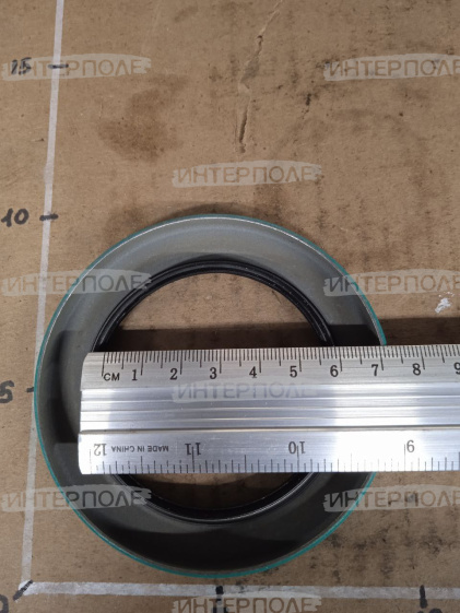 Сальник John Deere (9570STS,9670STS,9770STS,9870STS,S660,S760,S770,T550,W540,W550,W650)