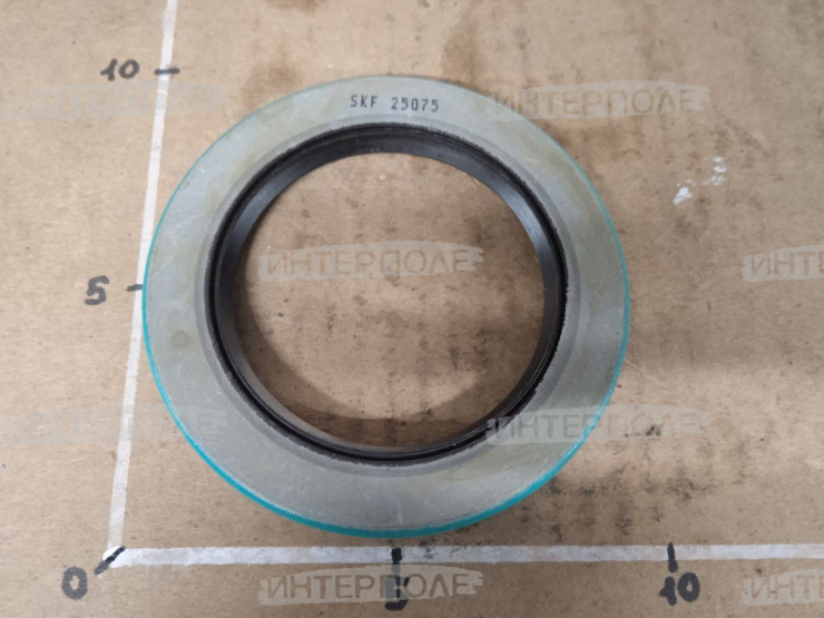 Сальник John Deere (9570STS,9670STS,9770STS,9870STS,S660,S760,S770,T550,W540,W550,W650)