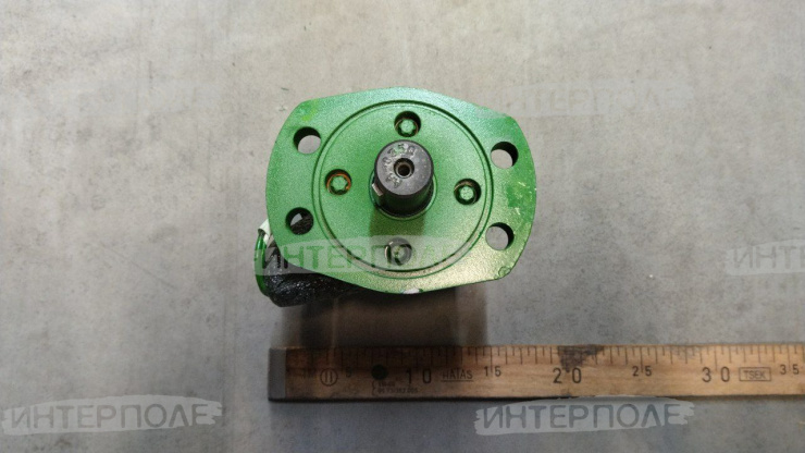 Мотор гидравлический (левый) John Deere (630D.635D)