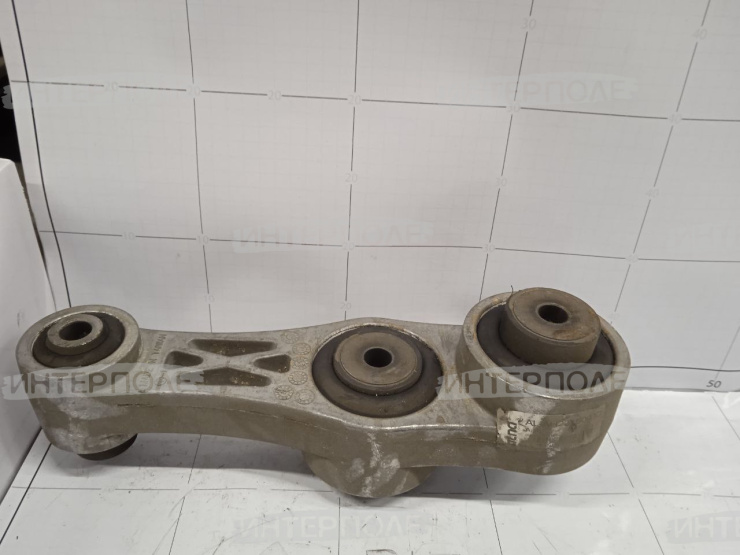 Рычаг привода соломотряса John Deere (9570STS,9670STS,9770STS,9870STS,S550)