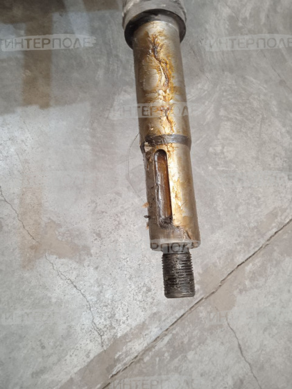 Вал привода насосов ходовой части (с. дв. ЯМЗ) КЗС-812 Гомсельмаш