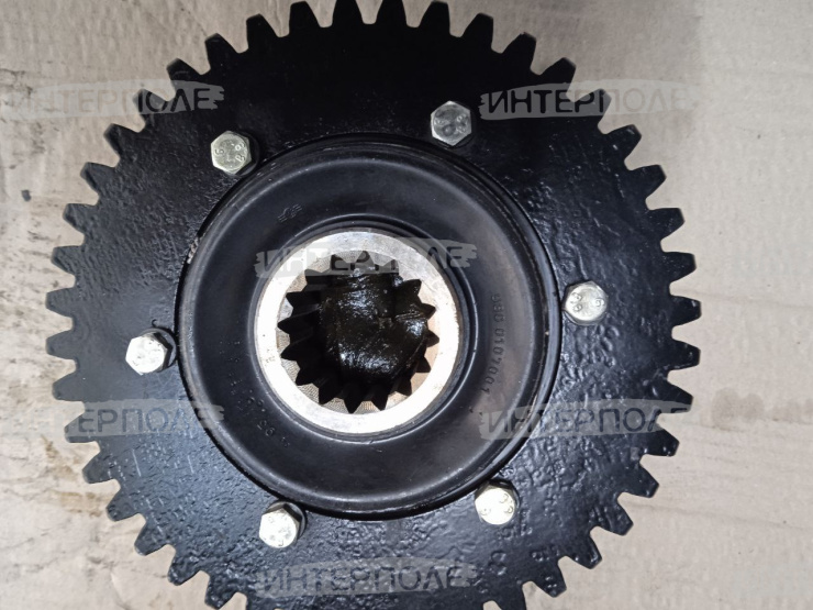 Муфта соединительная бортового редуктора и полуоси (с датчиком-шестерней) Есиль-760, КЗС-1218, КСК-600, КВК-800 Гомсельмаш