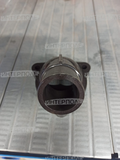 Патрубок коробки термостата (крышка)Вектор, Акрос (ПАО Автодизель)