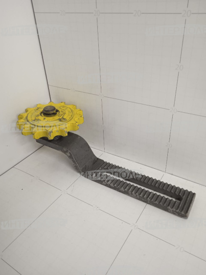 Устройство натяжное (звездочка с рычагом) привода колосового элеватора Есиль-740,КЗС-812,Есиль-760, КЗС-1218,Есиль-750,КЗС-10К