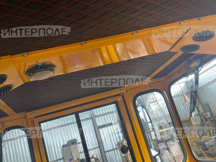 Кабина К-700