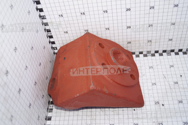 Кронштейн правый К-701