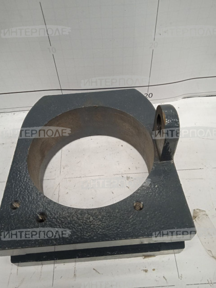 Корпус подшипника правый (TUCANO 330-320,340,430-420,450-440,480-470,LEXION 560-540,530-510,570,580,) Claas