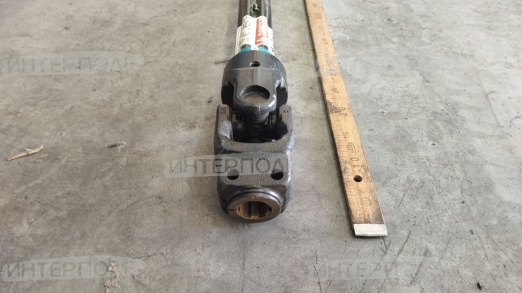 Кардан привода (625D,630D,630FD,635D,635FD,640D,640FD,645FD,725D,730D,730FD,735D,735FD,740D,740FD,745FD,RD30F,RD35F,RD40F,RD45F,RDF30,RDF40)John Deere