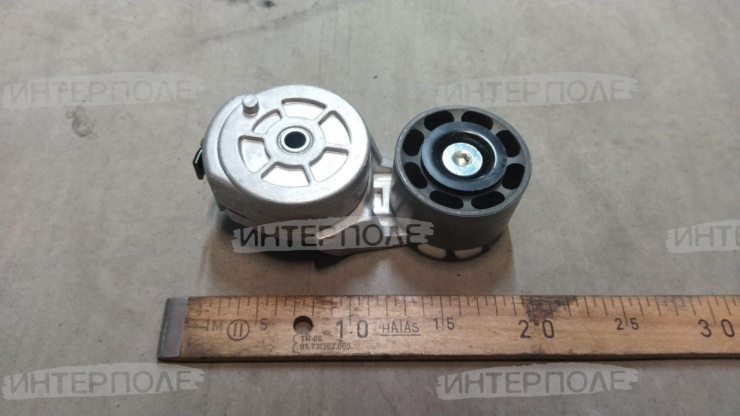 Ролик натяжной ремня двигателя (в сборе) John Deere