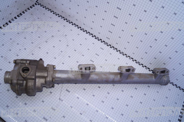 Труба водяная передняя правая (с коробкой термостата, раздельная головка) 