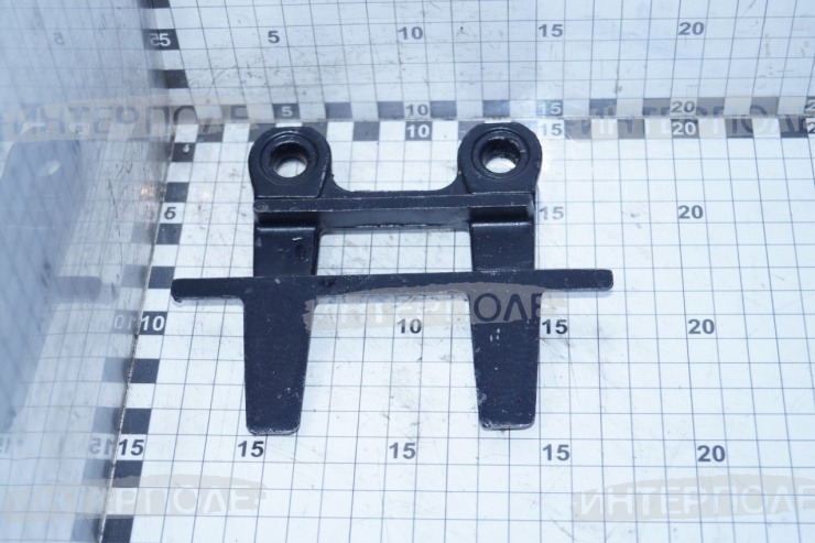 Палец двойной центральный верхний D60/70 MacDon