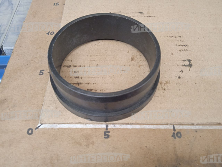 Втулка кожуха вала верхнего наклонной камеры (стар. обр.) Есиль-750,КЗС-7,Есиль-740,КЗС-812 Гомсельмаш