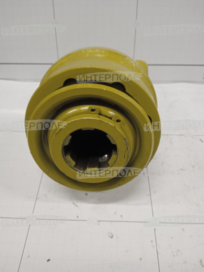 Муфта храповая карданного вала ЖЗТ-9 с вилкой (330Нм)