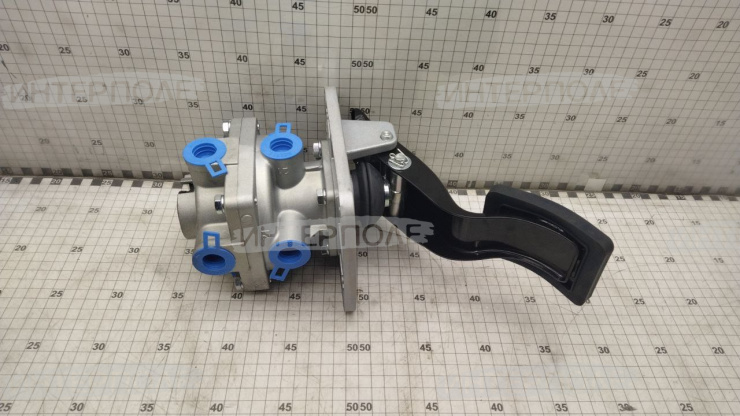 Кран тормозной 2-х секционный главный нов.обр. с педалью КАМАЗ-ЕВРО (SORL)