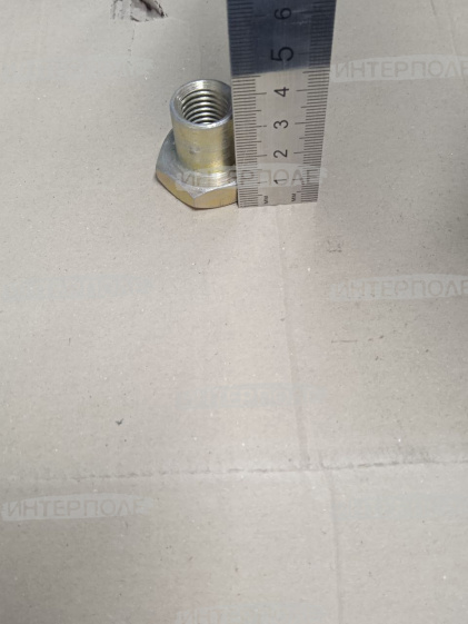 Гайка (втулка) тяги вала нижнего наклонной камеры Есиль-760,КЗС-1218A-1,Есиль-740,КЗС-812 Гомсельмаш