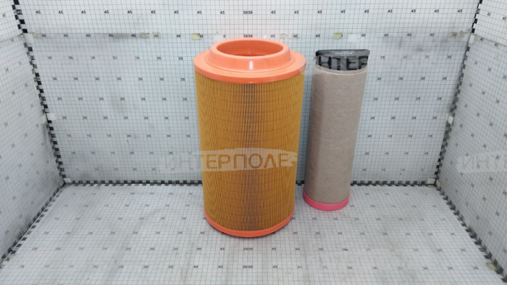 Фильтр возд. комплект Claas (Avero, Dominator,Lexion,Tucano 320/420/430/450/560/570/580 c дв. OM936LA) (KASMALAND)