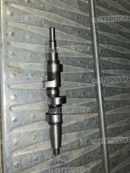 Вал кулачковый ТНВД УТН (d=25мм.) нов. обр.  (Ногинск)