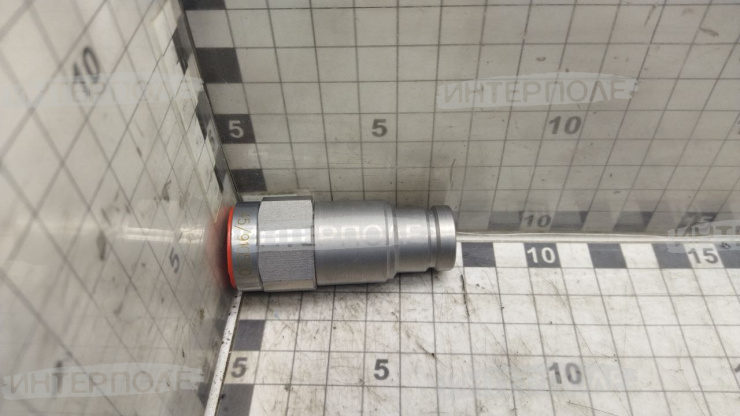 Муфта 1/2 "папа" JCB