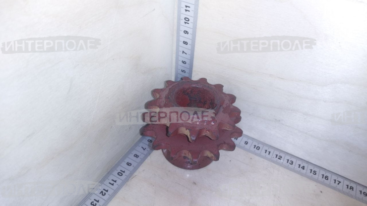 Звездочка (z=15, z=13 d вала 29,4)