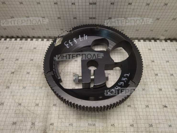 Шкив зубчатый привода ножа жатка D60, D65, D972 MacDon