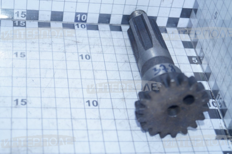 Вал раздаточной коробки привода ВОМ Т-150