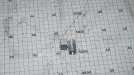 Угольник S22-S22 с гайкой (М18х1,5-М18х1,5)