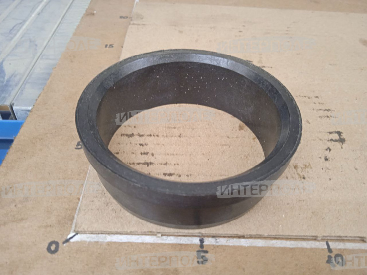 Втулка кожуха вала верхнего наклонной камеры (стар. обр.) Есиль-750,КЗС-7,Есиль-740,КЗС-812 Гомсельмаш