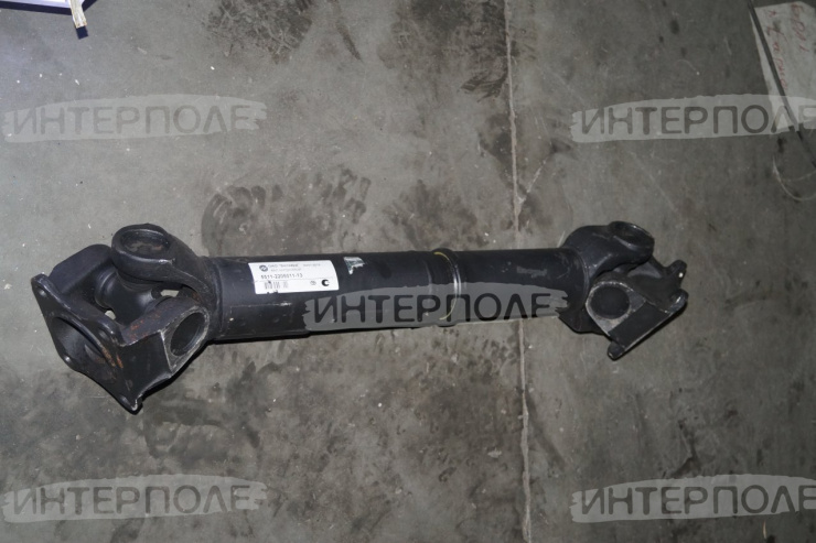 Вал карданный среднего моста (основной) 5511 (L=818мм, 4отв., квадр. флан.) КАМАЗ