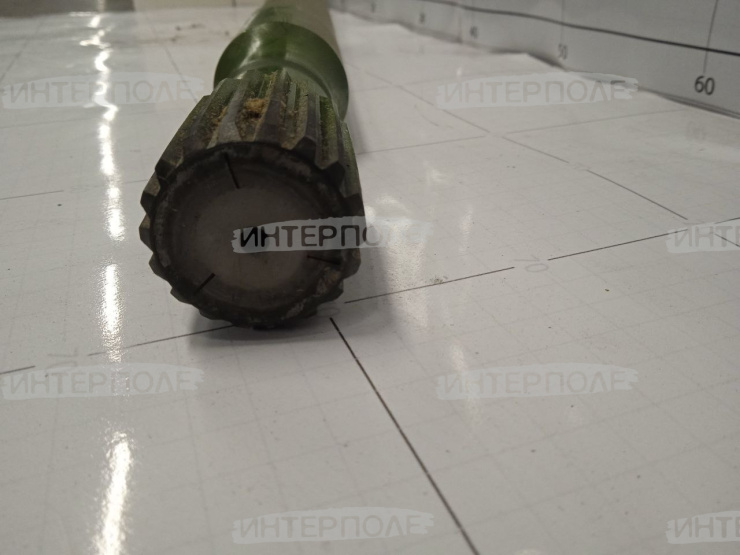 Вал привода бортового редуктора (левый ) John Deere JD9500/W650