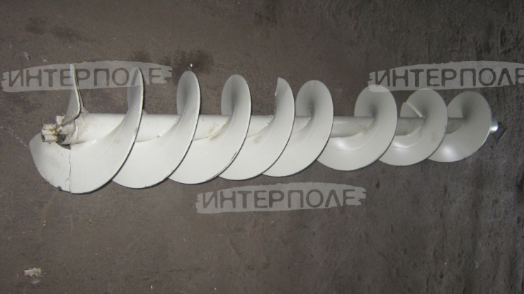 Шнек наклонный загрузочный бункера Акрос-550/585/595
