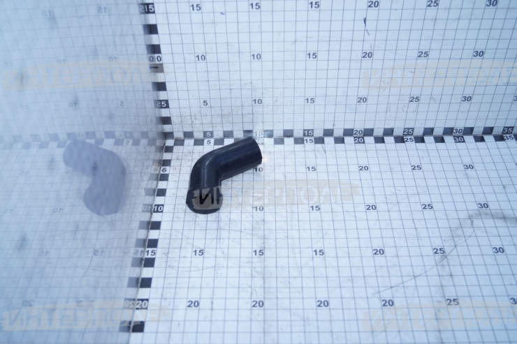 Патрубок на крышку доильного аппарата