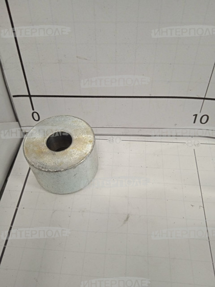 Ролик передней шасси D60, D65 MacDon (Original)