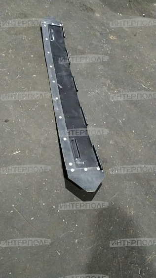 Щиток уплотнения переходной рамки наклонной камеры Дон-1500Б, Акрос-530/585/590/595 (до 11.2013 г.)