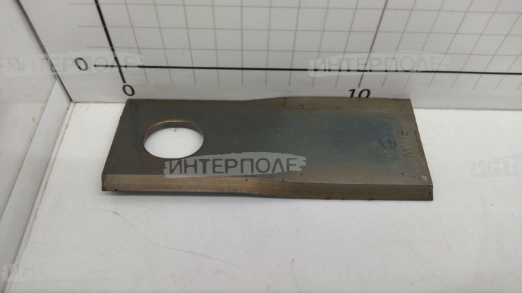 Нож роторный (d-20,5х23 4,0x48x126) правый Kverneland, Kuhn