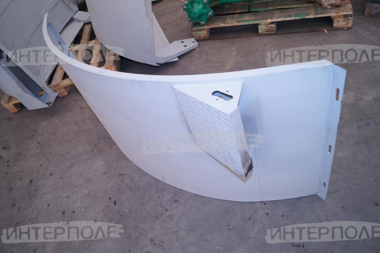 Крыло переднее левое (круглое) К-700, К-701