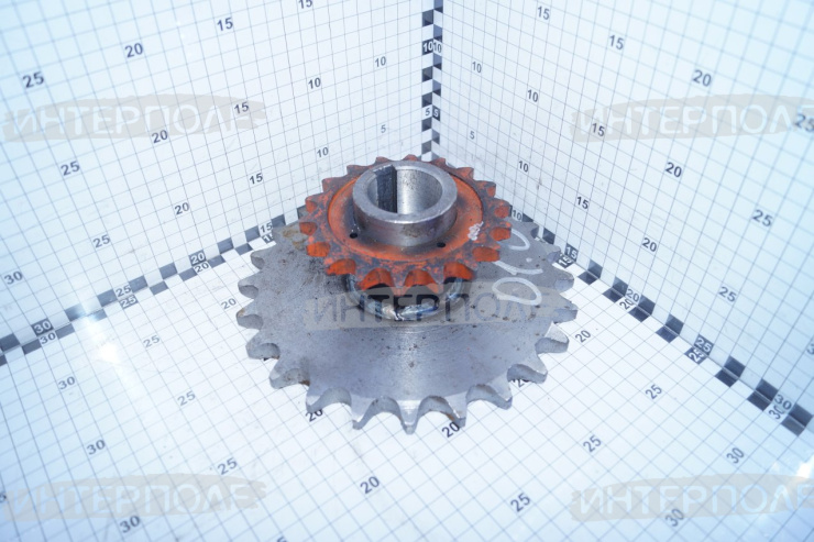 Блок звездочек (z1=18, t=19,05; z2=24, t=25,04) КТУ