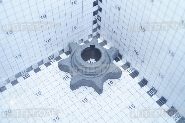 Звездочка (z= 7, t=38,0 d вала=30 мм.) привода транспортеров элеваторов Акрос, Вектор, Дон-1500Б