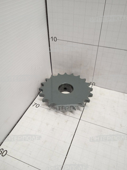 Звездочка (z=20) привода головки зернового элеватора Claas (Tucano320-340,430-480)